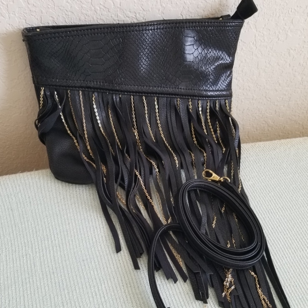 🆕️  vintage cache shoulder bag